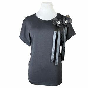 NWT Love & Lace Black 3D Flower & Ribbon Applique Tee - Size Large